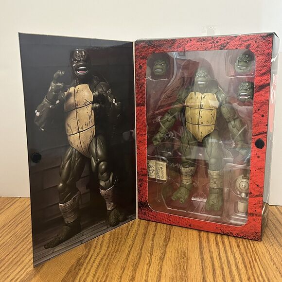 NECA TMNT Teenage Mutant Ninja Turtles Last Ronin (Battle Damaged) Action Figure - Picture 2 of 7